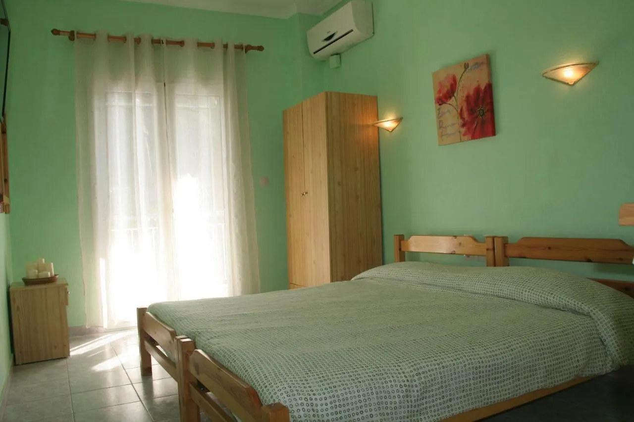 Alexandros Rooms Ano Stavros Greece
